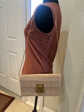 NEW Woven Straw Clutch in Natural